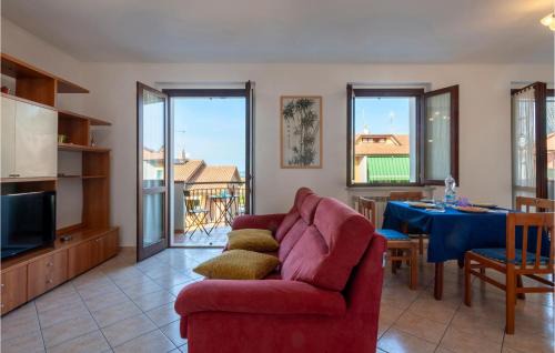 San Costanzo Apartment | Perfect San Costanzo Apartment with Wifi & Pet-Friendly Stay