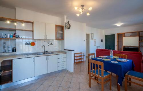 San Costanzo Apartment | Perfect San Costanzo Apartment with Wifi & Pet-Friendly Stay