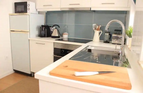 Aveiro Apartment | Premier Apartment in Aveiro's Heart with Spa & Pool