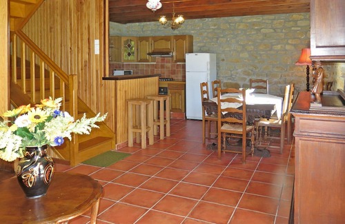 Loctudy Villa | Cozy Villa Apartment for 6 with Ocean View and Pets Welcome