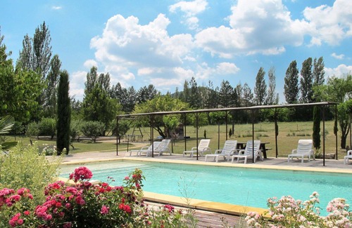Sigonce Villa | Cozy Apartment for Two with Pool, WiFi & Pet-Friendly Stay