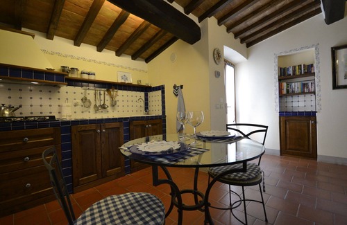 Il Borgo Villa | Cozy Villa Retreat with Hot Tub & Panoramic Views