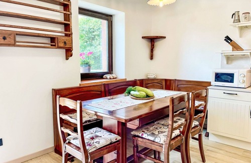 Sorico House | Lovely apartment in villa for 4 people with WIFI, TV, patio, pets allowed and parking