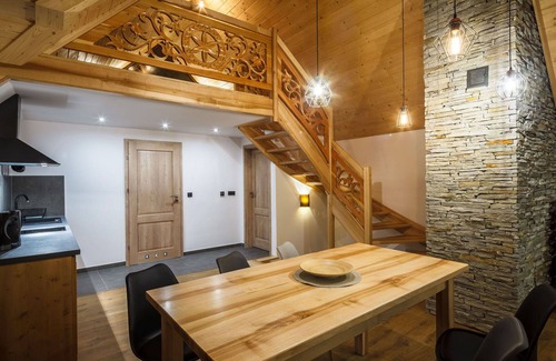 Zakopane House | Lovely apartment in villa for 6 guests with WIFI, TV, terrace, pets allowed and parking