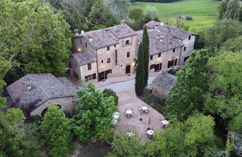 Umbertide Villa | Inviting Villa Apartment with Pool, A/C & Panoramic Views