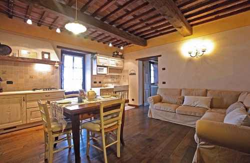 Pieve Fosciana Apartment | Sunny Tuscan Villa with Pool, Spa, and Breathtaking Views