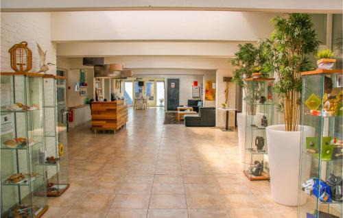 Schiermonnikoog Apartment | Relaxing Apartment in Schiermonnikoog with Sauna & Pool
