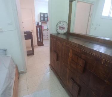 Tel Aviv Apartment | Prime Location Apartment with Spa and Child-Friendly Amenities