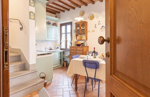 Cascine-La Croce Apartment | Inviting Apartment Near Pisa with Balcony and Pet-Friendly Perks