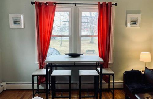 North End Apartment | Tranquil Apt #2 in Halifax – Pet & Child Friendly Retreat