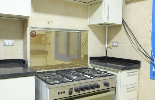 Al Duqqi Apartment | Lovely apt 3 BR in Ad Doqi