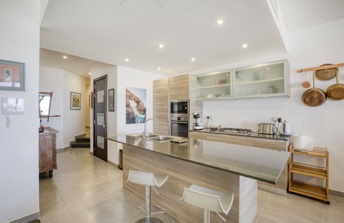 Zebbug Apartment | Enchanting Apartment with Breathtaking Views & Pool Access