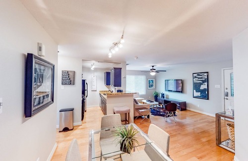 Westfield Condo | Modern Austin Condo Near Downtown with Pool & WiFi Access