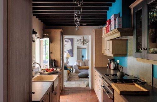 Bonnieux Villa | Idyllic Bastide Provençale 5* with Heated Pool & Spa