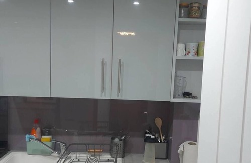Borehamwood Apartment | Inviting 2-Bed Apartment in Borehamwood with Great Amenities