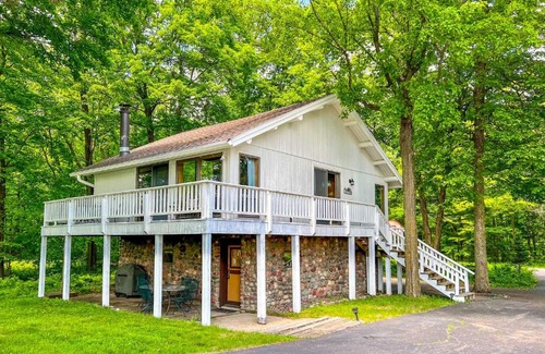 Birchwood House | Secluded Birchwood Retreat on Beautiful Red Cedar Lake