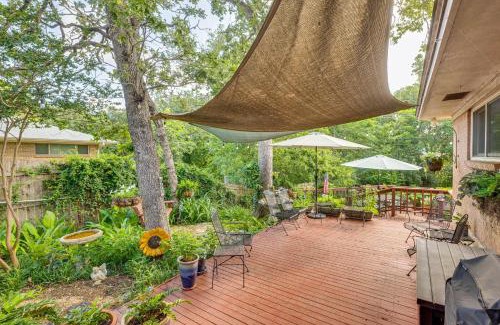 College Station House | Comfortable Bryan Home with Deck Near Kyle Field
