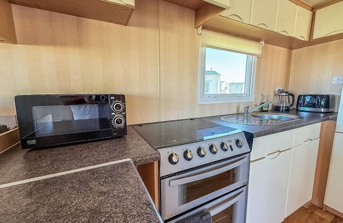 Winestead House | Exceptional Caravan Stay at Sand le Mere Holiday Park