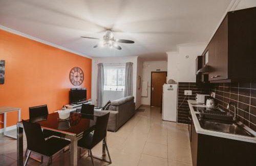 Tal-Ghoqod Apartment | Central 2BR Home Near St Julians with AC by 360 Estates