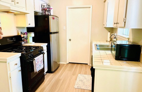Westgate House | Inviting Central Austin Private Duplex with Hot Tub & Spa