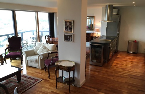Shoreditch Apartment | Elegant Two Bedroom Apartment in Central London with Concierge
