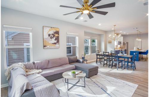 Historic Garderns House | Lovely Charming 4BR2.5BA Near Downtowns Prime