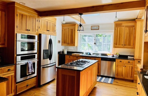 Chilmark House | Charming Chilmark Retreat with Private Beach and Tennis Courts