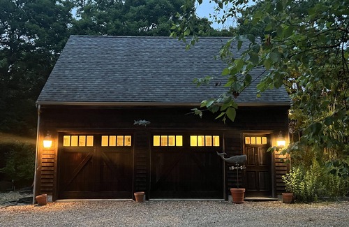 Chilmark House | Charming Chilmark Retreat with Private Beach and Tennis Courts