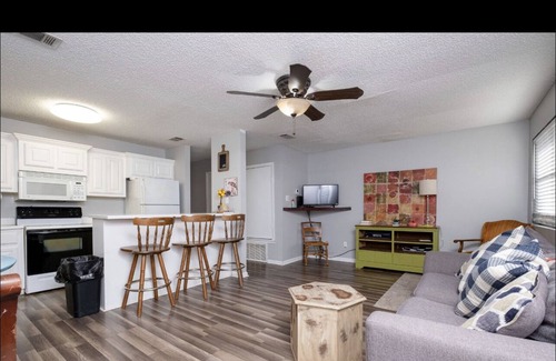 Sherwood Condo | Beautiful Sherwood Condo with Pool & Pet-Friendly Amenities