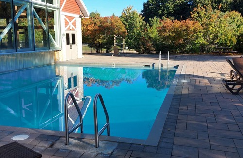 Oro-Medonte Condo | Cozy Condo Retreat in Horseshoe Valley with Pool & Spa