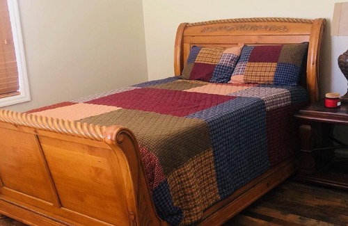 Grady Cabin | Scenic Retreat on 40+ Acres with Family-Friendly Amenities