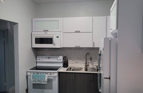 Bayamon Apartment | Cozy Ocean View Apartment with Spa & Breakfast Included
