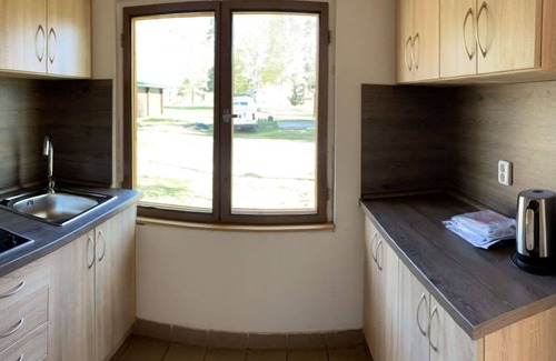 Hradec Kralove House | Welcoming Villa Apartment for 12 with Pets and WiFi