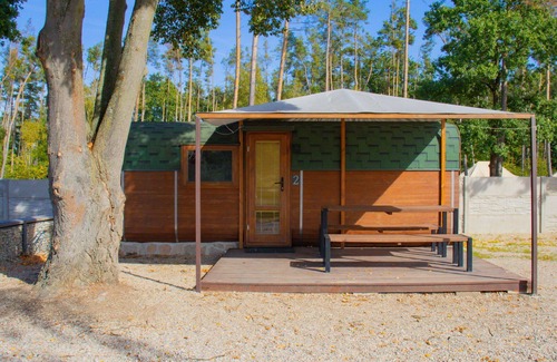 Hradec Kralove House | Cozy Villa Apartment for 4 with WIFI and Pet-Friendly Perks