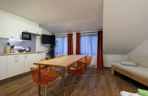 Janske Lazne Apartment | Inviting Apartment for 6 with WIFI and Panoramic Views