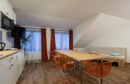 Janske Lazne Apartment | Inviting Apartment for 6 with WIFI and Panoramic Views