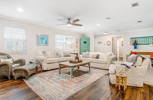 Fernandina Beach House | Pet-Friendly Escape with Ocean View & 9.8/10 Guest Rating