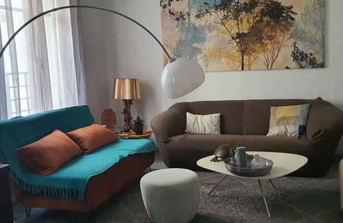 Quartier de la Roquette Apartment | Lovely F2 52m2, bedroom overlooking wooded garden