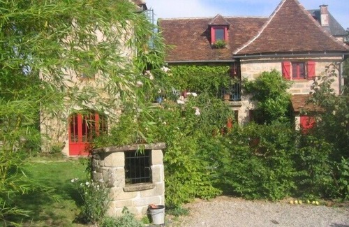 Marcillac-la-Croze Cottage | Serene Family Retreat with Private Pool & Ocean View