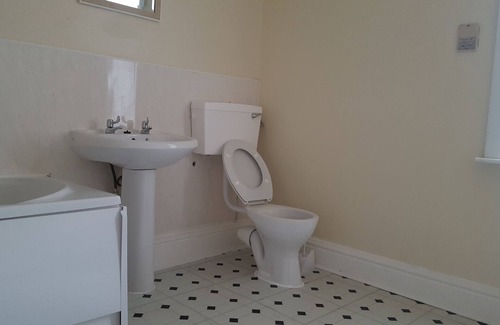 North Shore House | Family Home Near Blackpool Town Centre - Pet and Child Friendly