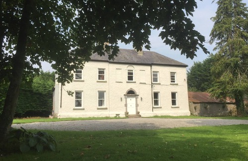 County Laois House | Family Suite with Interconnecting Bedrooms & Breakfast Included