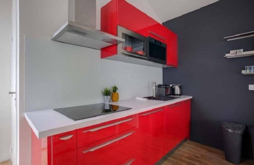 Villa Montmorency Apartment | Elegant Flat in the 16th Arrondissement with Spa Amenities