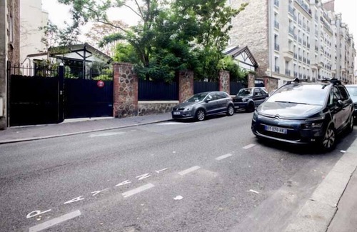 Villa Montmorency Apartment | Elegant Flat in the 16th Arrondissement with Spa Amenities