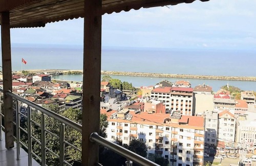 Cayeli Apartment | Lovely Flat near Sea with Balcony in Cayeli