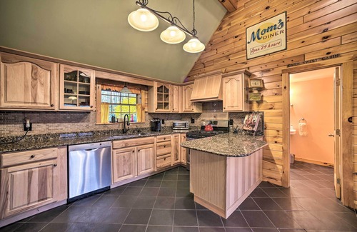 Fort Ann Cabin | Discover Fort Ann Lodge - Family-Friendly Near Lake George!