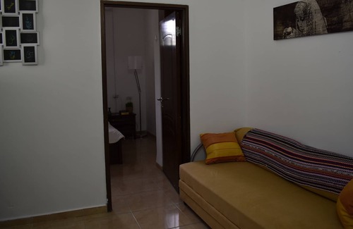 Isfiya Apartment | Lovely garden unit on Mt. Carmel