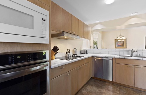 Waikoloa Condo | Idyllic Golf Course Retreat with Ocean Views & Amenities