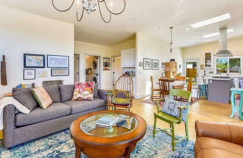 Graton House | Delightful Graton Home: High Rating & Pet-Friendly Amenities