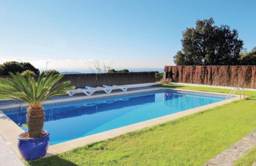 Sant Cebria de Vallalta House | Relax and Unwind in Our Pet-Friendly Vacation Home