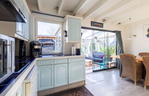 Lauwersoog House | Lovely holiday home with sauna near Wadden Sea